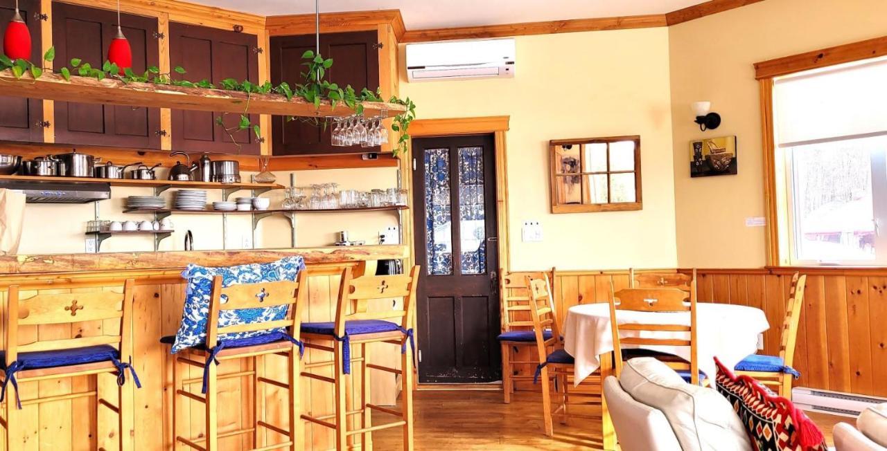 La Vieille Ferme, Ecogite Saint-Fulgence エクステリア 写真