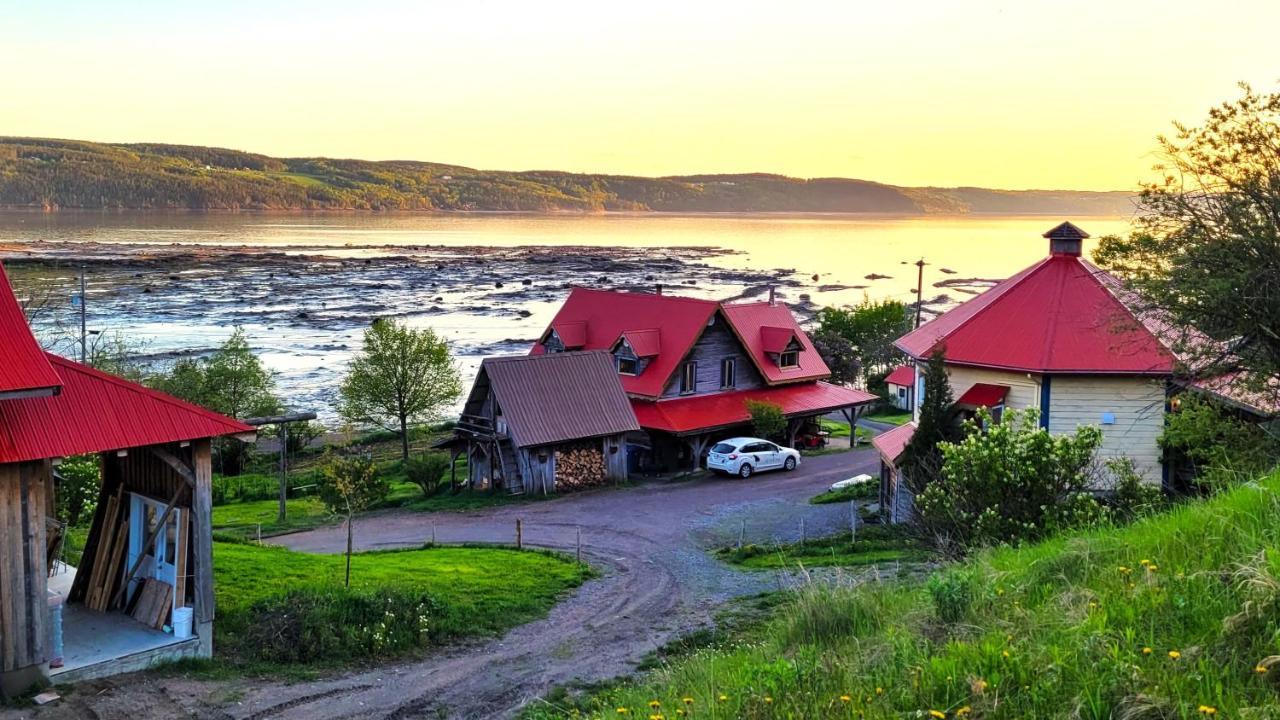 La Vieille Ferme, Ecogite Saint-Fulgence エクステリア 写真