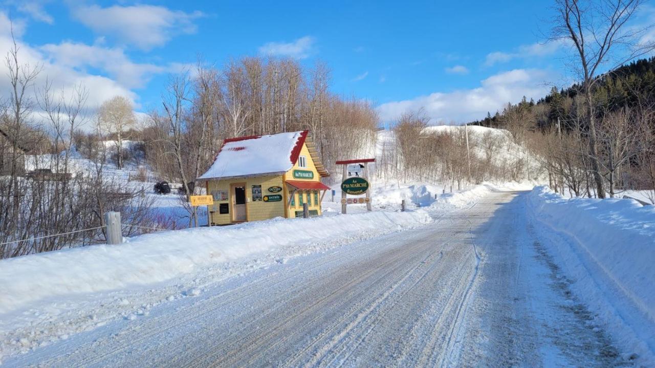 La Vieille Ferme, Ecogite Saint-Fulgence エクステリア 写真
